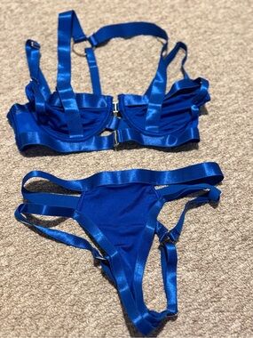 Amazon Women's Satin Strappy Bra & Thong Set - Royal Blue